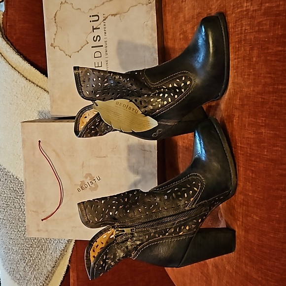 BED STU Irma Graphito Rustic Boots High Heel Leather Cutouts Black Size 9.5 NWT - Picture 2 of 16
